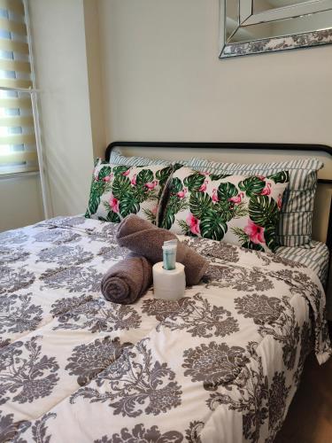 LDN 6F - Two Palm Tree Villas