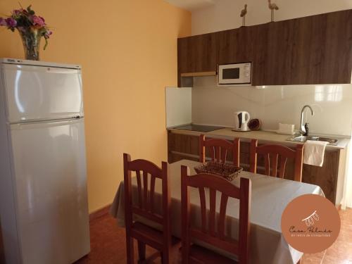 Casa Palmés (Casa Palmes) in Valles de Ortega