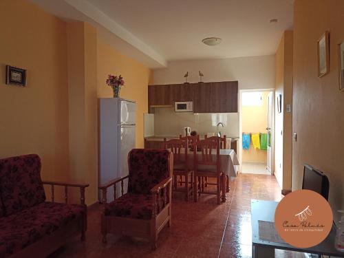 Casa Palmés (Casa Palmes) in Valles de Ortega