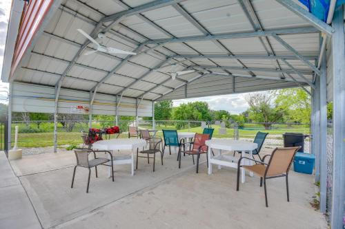 Pool & Fishing Access: Apt Near Mark Twain Lake in Monroe City (MO)