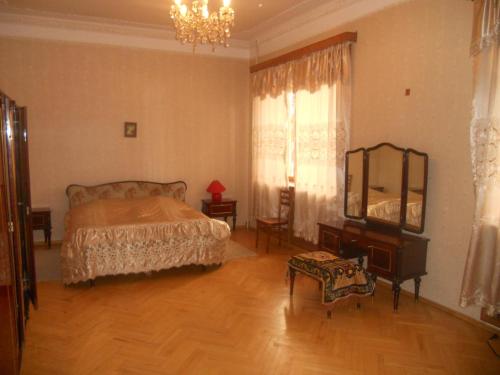 Guli in กอรี่