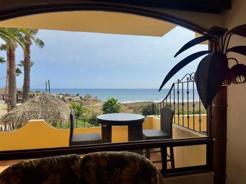 Puerto Nuevo Villa Olas 2BR 2BA with pool in Puerto Nuevo