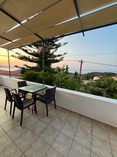 Villa Thea - Τhe View 1st floor in 카토 예라카리온