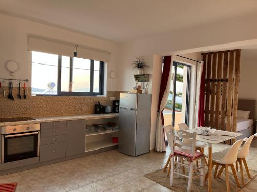 Villa Thea - Τhe View 1st floor in 카토 예라카리온