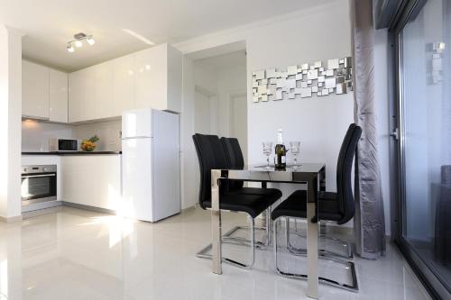 Two-Bedroom Apartment room in Apartments Sun Resort Nikolina