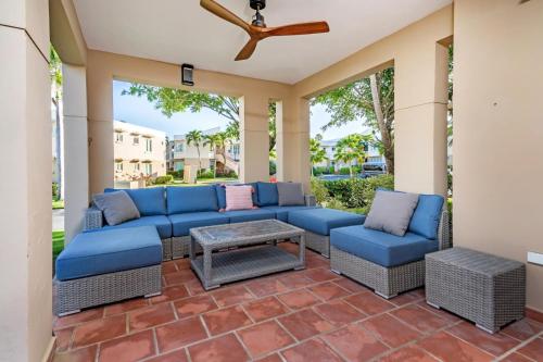 Villa Gem Tropical Charm Prime Location in เบกา อัลตา