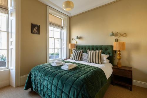 Bladud Buildings - Designer 2-Bed Apartment in Bath - Walk Everywhere, Bath (photo 5)