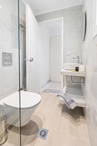 Hotel Selini - image 13