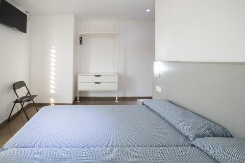 Hostal Drassanes - image 10