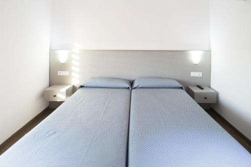Hostal Drassanes - image 7