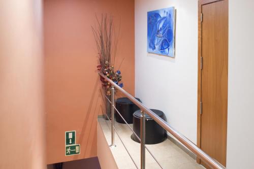 Hostal Drassanes - image 12