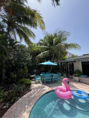 Tropical Dream Heated Pool House in Deerfield Beach, USA