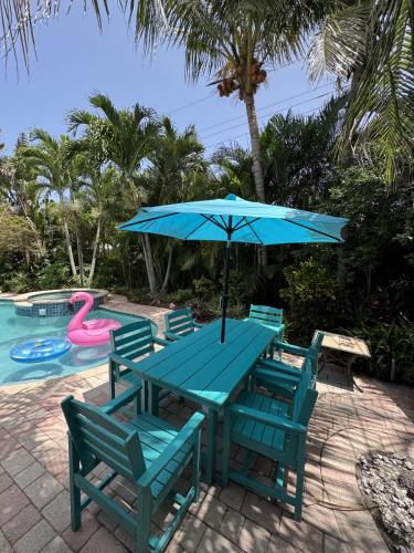Tropical Dream Heated Pool House in Deerfield Beach, USA