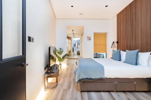 Modern 1 bed House in Kensington High St - image 10