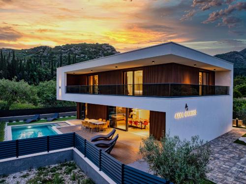 Alba Garden in Celopeci