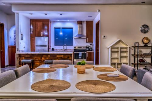 F8 Private Pool Handicap access, Fiber Optic WiFi in El Puerto