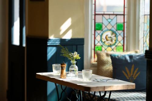 Restaurant, The Wheatsheaf in Newbury