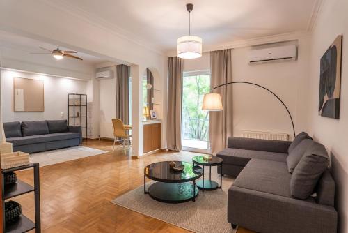 Athena's Escape-Your Greek base!, Athen