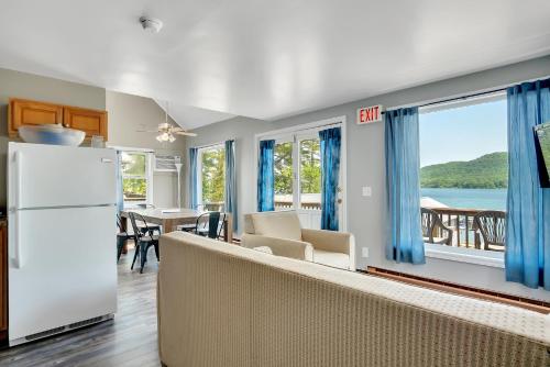 Bayside Inn & Marina - Two Bedroom House 26 - 주방