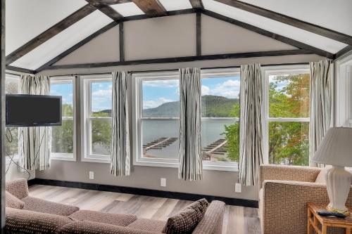 Bayside Inn & Marina - Two Bedroom House 26
