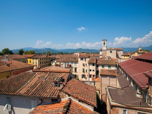Apartment in Lucca near Pisa and Beaches