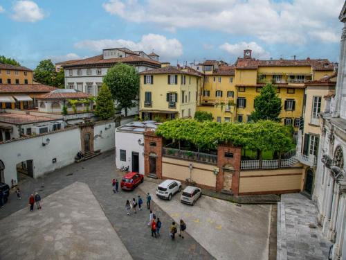 Luxury Penthouse with Views in Lucca