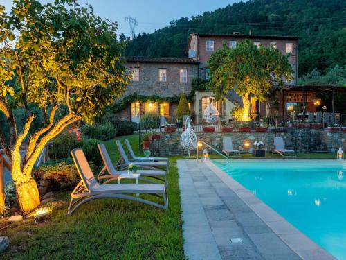 Villa with Pool and Vineyard Views, Lucca (fotografie 6)