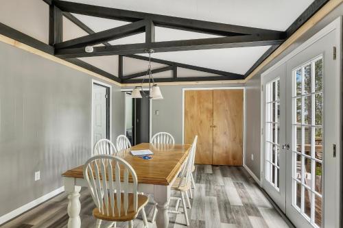 Bayside Inn & Marina - Two Bedroom House 26 - 편의 시설/서비스