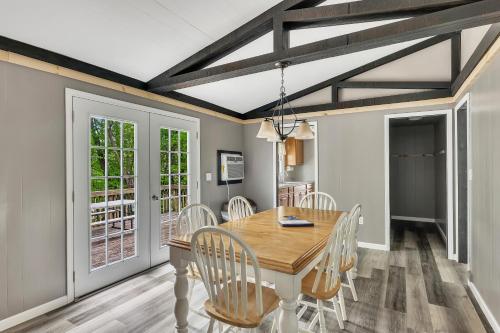 Bayside Inn & Marina - Two Bedroom House 26 - 편의 시설/서비스
