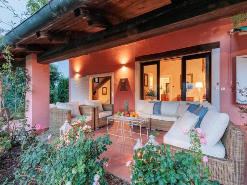 Зручності, Villa in Tuscany with Private Pool and Charm in Бьєнтіна