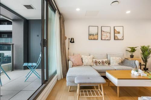 2-Bedroom Apartment Located Opposite UP Education, Окленд (фото 5)