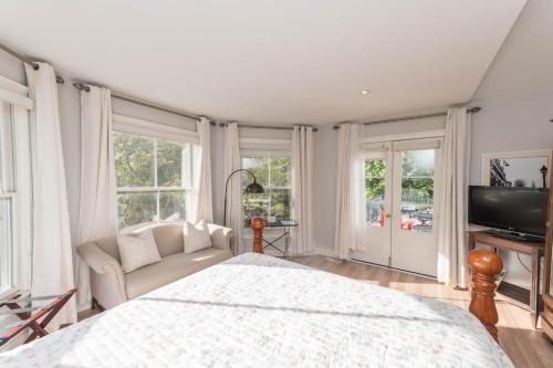 The Old Bank House in Niagara On The Lake (ON)