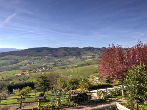 Gite paisible a Valfleury avec vue imprenable - FR-1-496-99 in Other