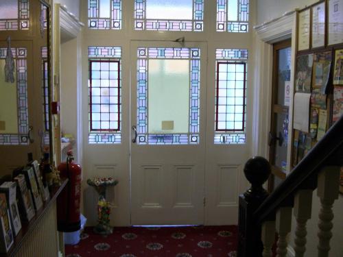 Spindrift Guest House - Adults Only - image 2
