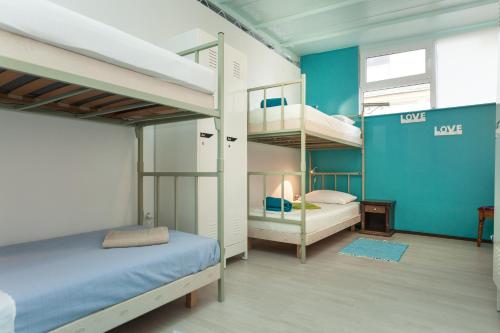 Roundabout Hostel