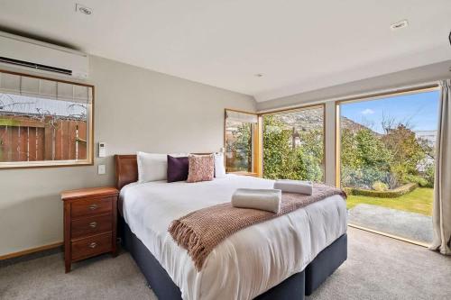 Lakeside Indulgence on Wilmot - image 9