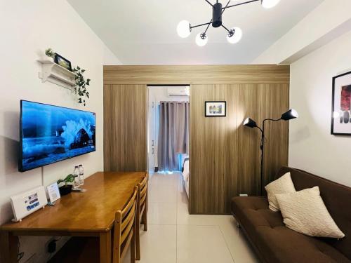 1BR Condotel with Balcony at FAME Residences #FM12-1, Manila