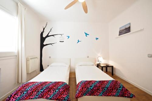 Twin Room image 10