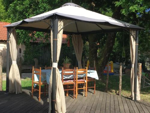 Maison Chez Loulou in Leon