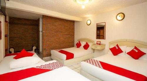 OYO La Casita in Morelia, Mexico