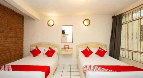 OYO La Casita in Morelia, Mexico