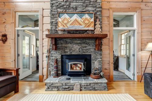 Elemental Bliss - Enjoy cookouts on the deck and peaceful valley views in Afton, USA