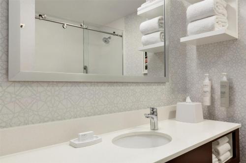 Hampton Inn at Tin Lizzie Gaming Resort, Deadwood (photo 3)