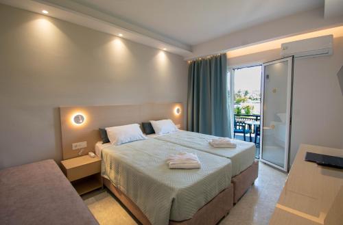 Dennys Inn Hotel in Kalamaki