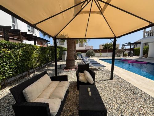 Villa Eden Palms, Coral-Bay, Pool, Pegeia (fotografie 5)