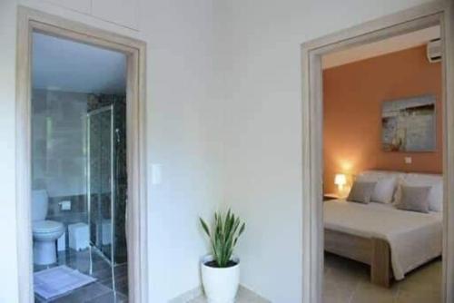 Alimos Modern Retreat, near the beach, Atény (fotografie 10)