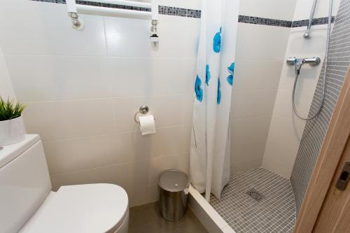 Hostal Excellence - image 14