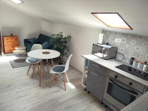 Apartments Anica - image 11