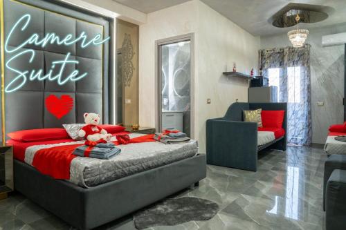 1 queen bed, 2 sofa beds