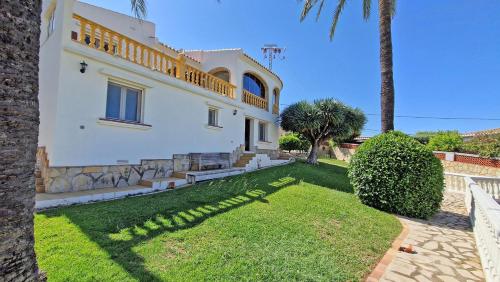 Létesítmények, Casa Esmick in La Pedrera